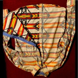 Long sleeve Aztec print